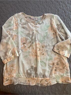 Chico’s Women’s Floral Sheer Blouse Size XL Peach & Sage Chicos Size 2